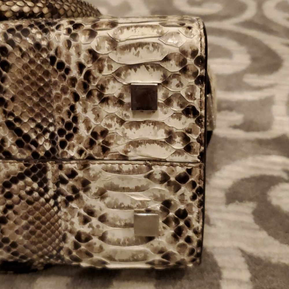 MK Collection Satchel - Picture 5 of 6
